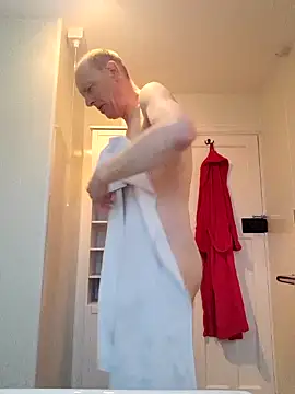 Snapshot of fastfun2012 chatting on 12/25/24, 09:02 fastfun2012 online show from 12/25/24, 09:02