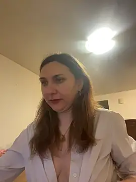 JasmineGlamour online show from 06/13/26, 09:24