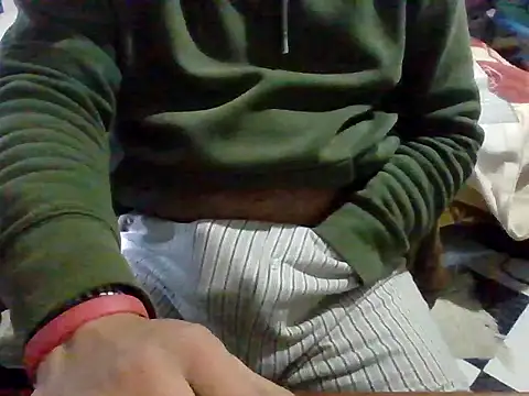 Snapshot of CummedCock chatting on 01/02/25, 04:24 CummedCock online show from 01/02/25, 04:24