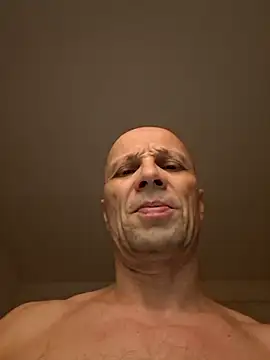 Snapshot of wedge75 chatting on 02/15/26, 07:21 wedge75 online show from 02/15/26, 07:21