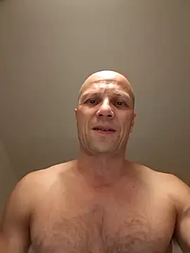 Snapshot of wedge75 chatting on 04/14/26, 05:30 wedge75 online show from 04/14/26, 05:30