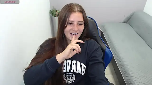 valerie diaz1 online show from 09/30/25, 01:27