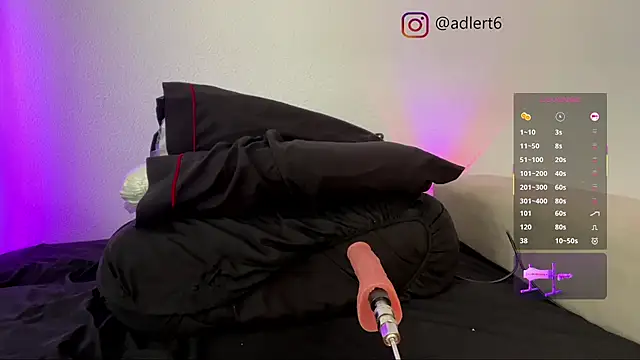 Snapshot of adler80035 chatting on 11/03/25, 05:52 adler80035 online show from 11/03/25, 05:52