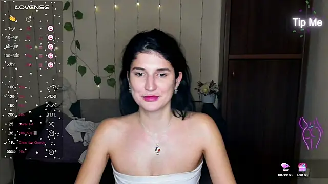 Alianna Solo Kisses online show from 01/11/25, 09:26