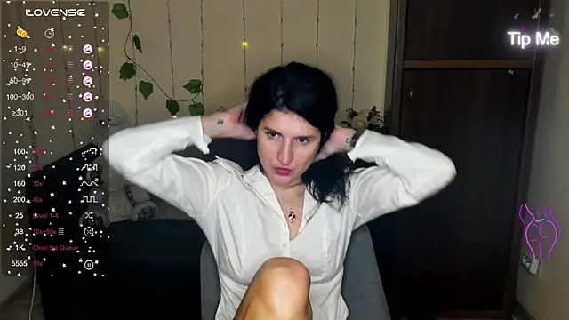 Alianna Solo Kisses online show from 01/13/25, 03:47