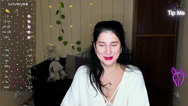Alianna Solo Kisses online show from 01/21/25, 06:22