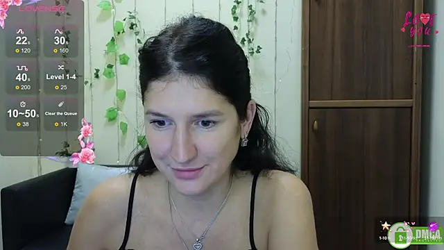 Alianna Solo Kisses online show from 10/13/25, 11:32