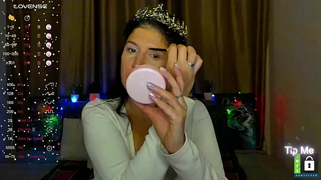 Alianna Solo Kisses online show from 12/03/25, 06:21