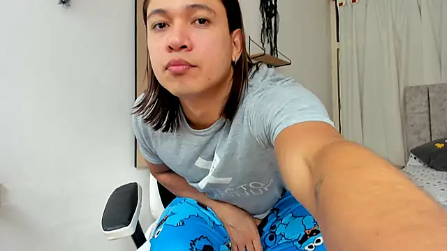 Snapshot of Valerioe chatting on 11/01/25, 03:47 Valerioe online show from 11/01/25, 03:47