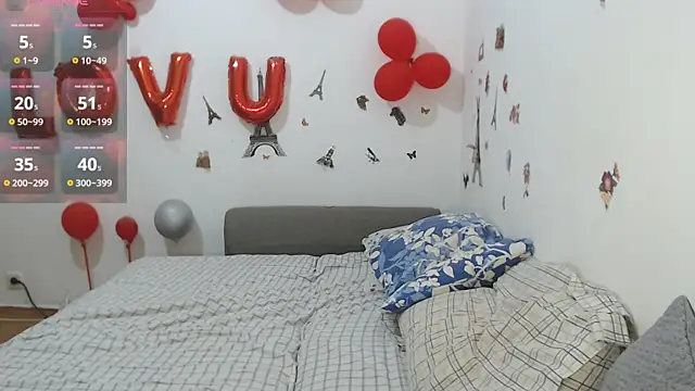 hotmilf4uxxx online show from 06/15/26, 10:17