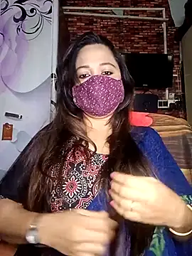 Snapshot of albelasummi702 chatting on 11/09/25, 01:37 albelasummi702 online show from 11/09/25, 01:37