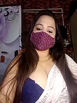 Snapshot of albelasummi702 chatting on 11/15/25, 03:59 albelasummi702 online show from 11/15/25, 03:59