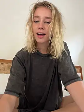 Snapshot of SSSATIVA_model chatting on 01/12/25, 06:06 SSSATIVA model online show from 01/12/25, 06:06