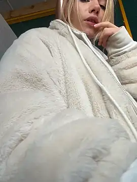 Snapshot of SSSATIVA_model chatting on 02/14/25, 02:50 SSSATIVA model online show from 02/14/25, 02:50