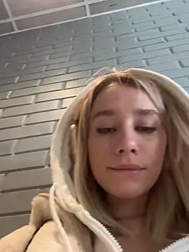 Snapshot of SSSATIVA_model chatting on 02/20/25, 03:23 SSSATIVA model online show from 02/20/25, 03:23