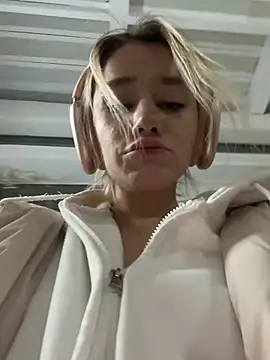 Snapshot of SSSATIVA_model chatting on 03/01/25, 05:31 SSSATIVA model online show from 03/01/25, 05:31