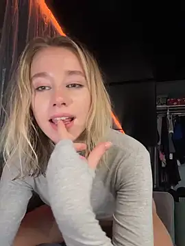 Snapshot of SSSATIVA_model chatting on 03/12/25, 04:19 SSSATIVA model online show from 03/12/25, 04:19