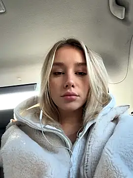 Snapshot of SSSATIVA_model chatting on 10/24/25, 03:03 SSSATIVA model online show from 10/24/25, 03:03