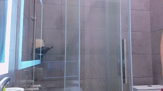 Snapshot of Melanie_Angel chatting on 01/29/25, 05:35 Melanie Angel online show from 01/29/25, 05:35