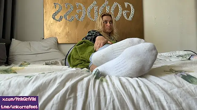 unicornsfeet online show from 05/10/26, 10:42