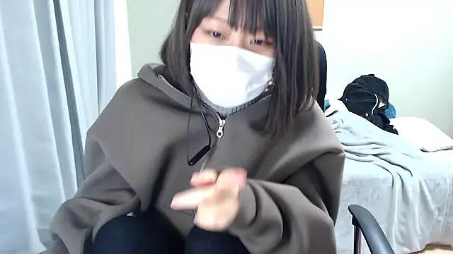 izumi  123 online show from 12/10/24, 12:49