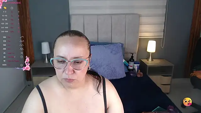 Natasha26  online show from 10/25/25, 12:13