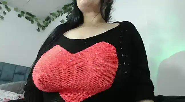 Donniia online show from 12/17/24, 11:38