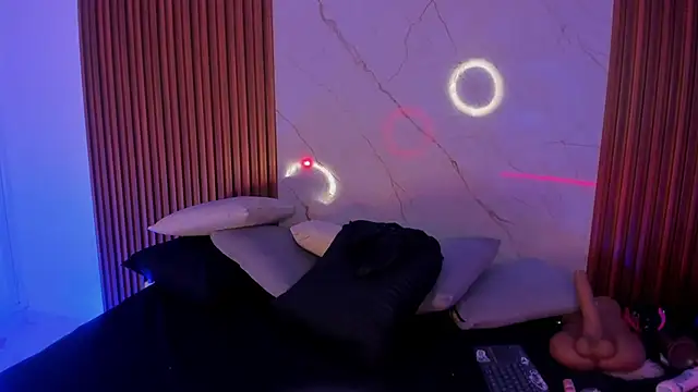 Emiilycollins online show from 11/27/25, 01:40