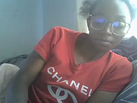ElianeHot online show from 06/09/26, 01:12