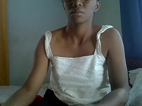 ElianeHot online show from 07/05/26, 10:22