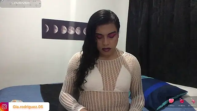 Ariana Rodriguez  online show from 07/06/26, 10:34
