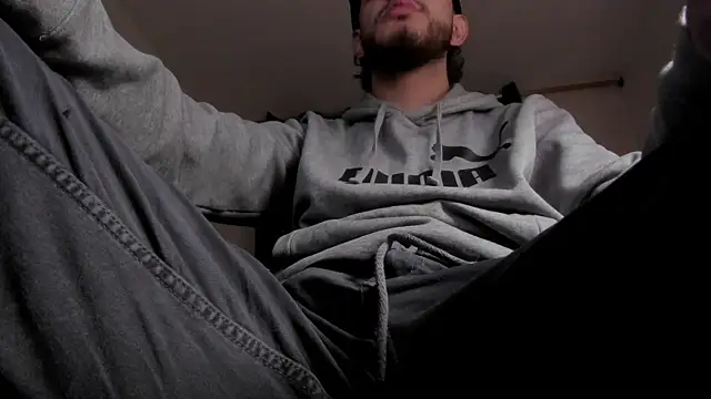 s sven03 online show from 06/18/26, 11:42