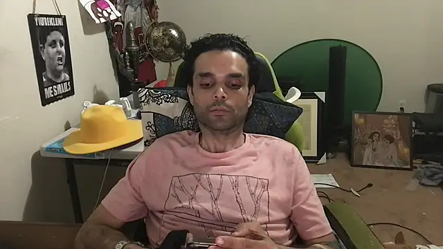 Snapshot of GForceSavage chatting on 09/24/25, 01:42 GForceSavage online show from 09/24/25, 01:42