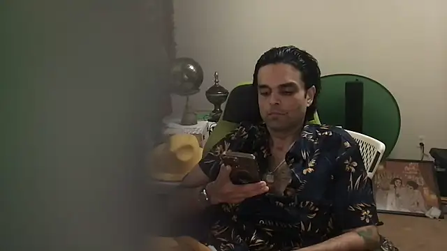 GForceSavage online show from 11/18/25, 03:34