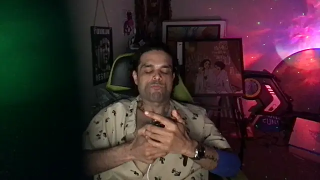 GForceSavage online show from 05/21/26, 08:21