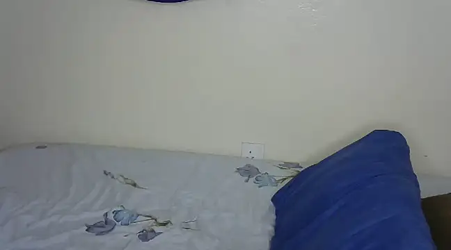 Rasta tattooed online show from 03/12/25, 04:24