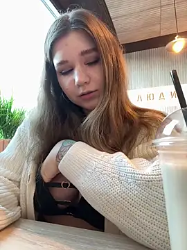 Snapshot of PumaShyXD chatting on 11/15/25, 11:29 PumaShyXD online show from 11/15/25, 11:29