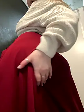 Snapshot of PumaShyXD chatting on 11/24/25, 11:10 PumaShyXD online show from 11/24/25, 11:10