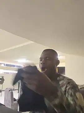 Snapshot of Rickycuero chatting on 11/16/25, 11:49 Rickycuero online show from 11/16/25, 11:49