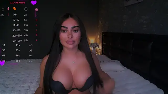 Snapshot of babyleilaa chatting on 03/10/25, 06:01 babyleilaa online show from 03/10/25, 06:01