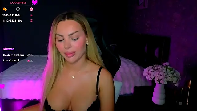 babyleilaa online show from 05/14/26, 07:53