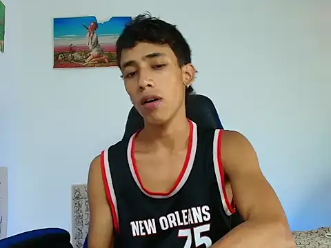 Ostin18hot online show from 11/28/25, 01:52