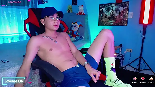 Snapshot of mexican_cum chatting on 09/12/25, 03:17 mexican cum online show from 09/12/25, 03:17