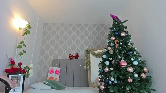Adria ross online show from 12/28/24, 04:41