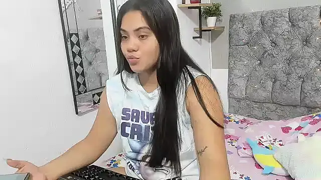 Snapshot of Alejandra_evanss chatting on 12/03/24, 01:52 Alejandra evanss online show from 12/03/24, 01:52