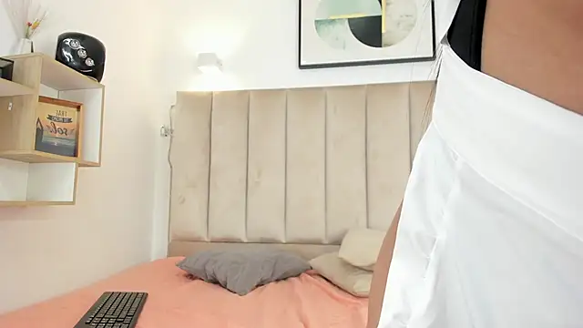 Anniie Queen online show from 10/14/25, 03:29