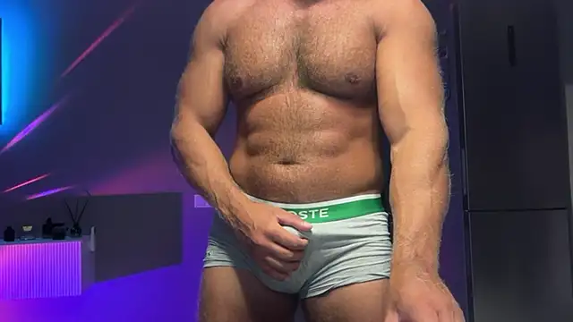 KarlosRichi online show from 10/13/25, 03:34