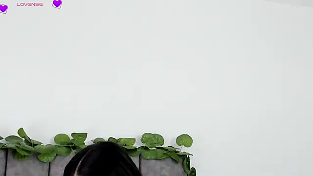 Snapshot of VeronicaTonu chatting on 12/19/24, 06:12 VeronicaTonu online show from 12/19/24, 06:12