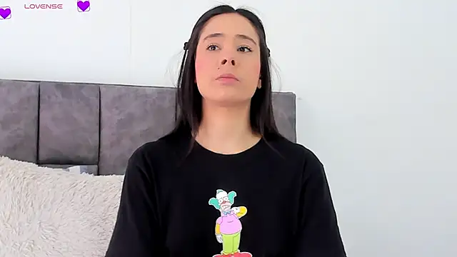 Snapshot of VeronicaTonu chatting on 02/11/25, 02:46 VeronicaTonu online show from 02/11/25, 02:46