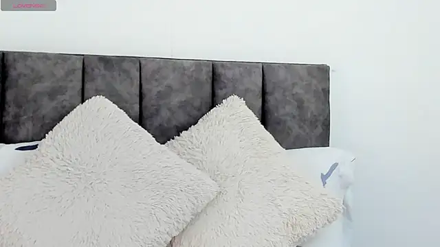 Snapshot of VeronicaTonu chatting on 02/11/25, 06:33 VeronicaTonu online show from 02/11/25, 06:33